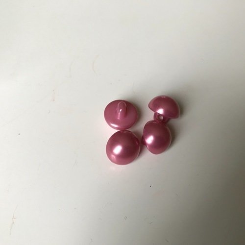 Bouton couleur rose   de 10 mm  comme des perles 