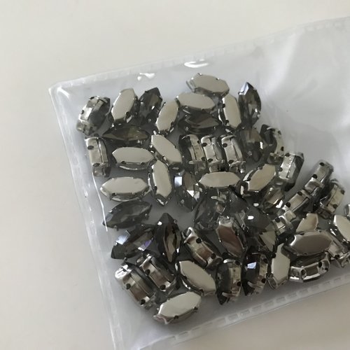 Strass sertie en cristal gris socle argenté 5*10 mm  en lot de50 pieces 