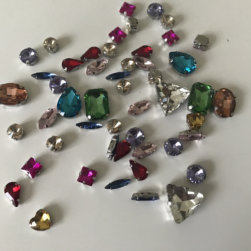 Strass en cristal taille mixte 60 pieces