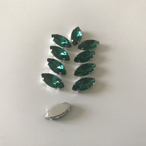 Strass sertie en cristal vert d eau socle argenté 7*15 mm