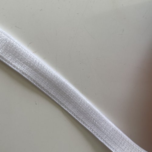Ruban elastique blanc pour lingerie
