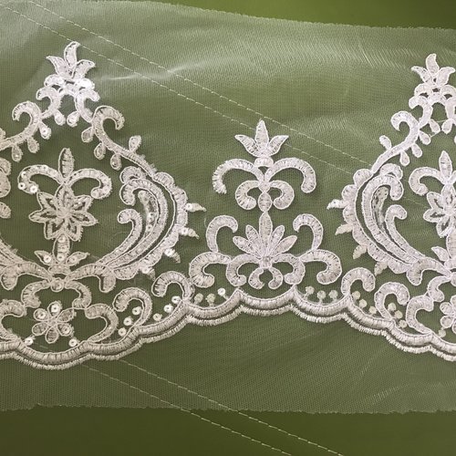 environ 9.14 m 7 cm Blanc élastique dentelle crochet ruban mariage robe de mariée couture 10 Yd