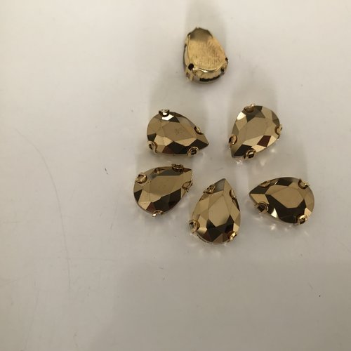 Strass en cristal doré forme amande 10*14 mm