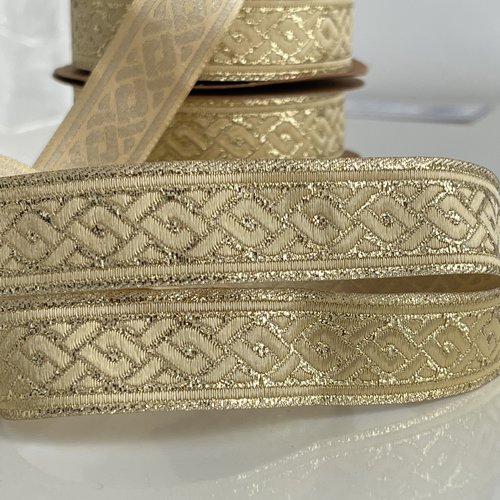 Galon médiéval motif tresse celtique,ruban doré motif tressé,ruban médiéval 22 mm,galon tressé doré