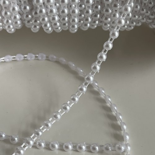 Chaîne demi-perles 4 mm pour créations,demi-perles sur fil blanche/rose,