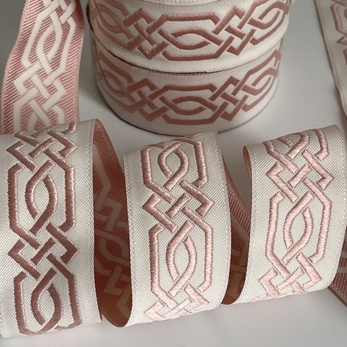 Galon Jacquard, Galon Brodé, Galon Tissé, Galon Couture, Galon Médiéval