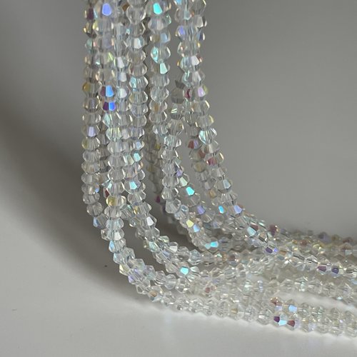 Perle de verre cristal irisée, perles cristaux sur fil de 40 cm, perles toupies 4 mm