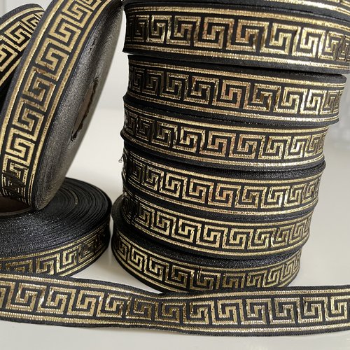 Galon médiéval,galon brodé jacquard 15 mm,ruban tissé noir et doré motif clé grecque