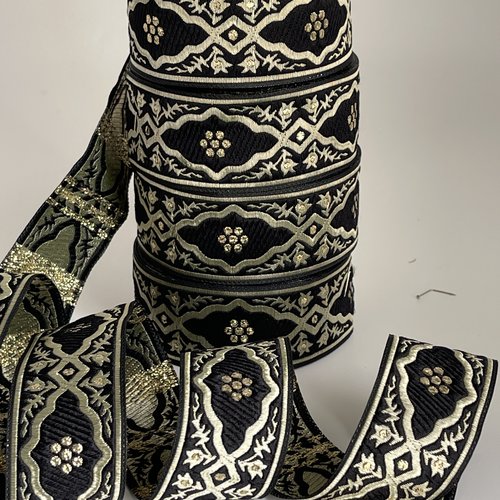 Galon style andalousie ruban médiéval tissé jacquard ruban médiéval 35 mm  bordure andalousie blanche et métalli