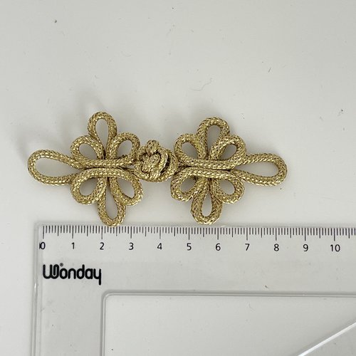 Brandebourg doré paire attache chinois doré