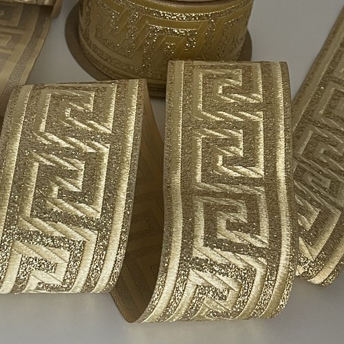 Galon médiéval doré or 50 mm,bordure théâtrale brodée jacquard ,ruban doré motif clé grecque