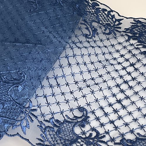 Dentelle bleu marine festonnée des deux côtés,dentelle brodée motif géométrique et floral
