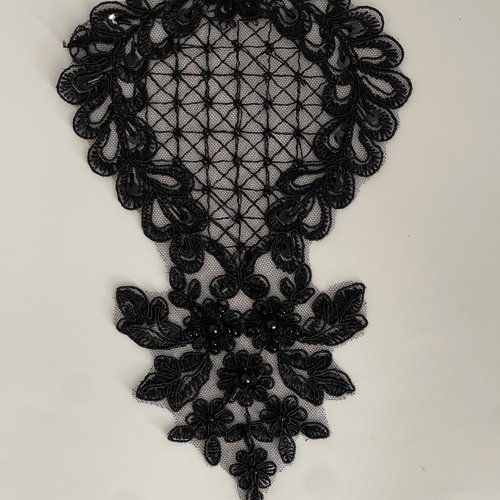 Applique dentelle noire brodée avec perles et sequins  24 x 14,5 cm  couture customisation robe création textile broderie noire