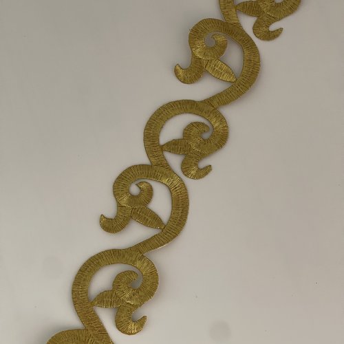 Galon thermocollant doré arabesque ruban guipure thermocollant passementerie baroque doré galon or à repasser