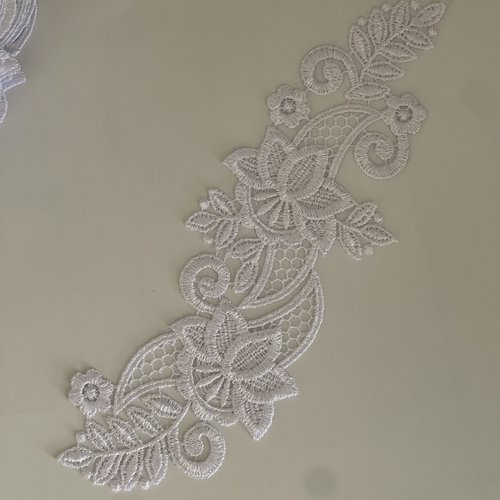 Applique en dentelle à coudre broderie pour textile