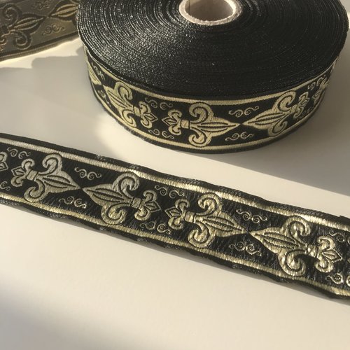 Fleur De Lys Jacquard Ribbon Black and Silver 