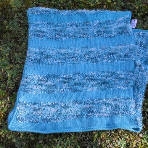 Poncho femme turquoise et fil fantaisie