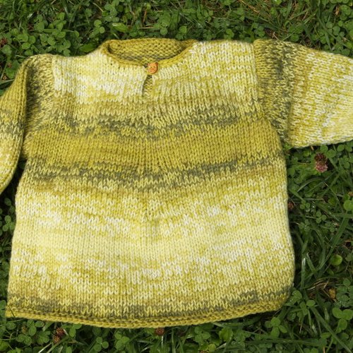 Pull enfant, 3 ans, dégradé de vert.