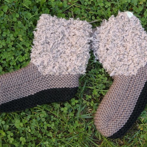 Chaussons adultes , beige et marron