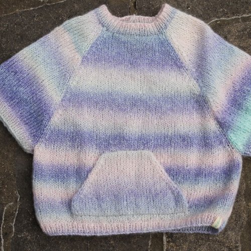 Sur pull enfant, 4 ans;