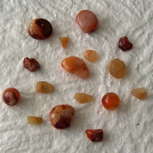Lot de 16 perles citrine de tailles differentes de 6 à 20 mm 