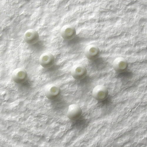 Lot de 10 perles en verre rondes 8 mm. 