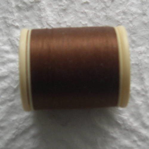 Fil à coudre dmc en coton ref. 801 brun vison 