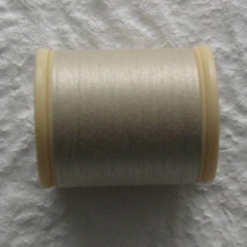 Fil à coudre dmc en coton ref. 822 crème coton 