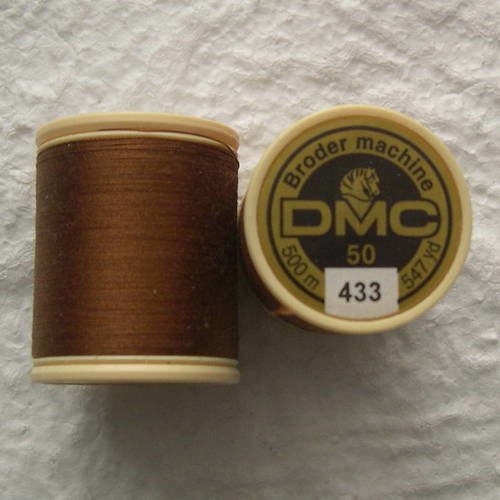 Fil à coudre dmc en coton ref. 433 brun chocolat 
