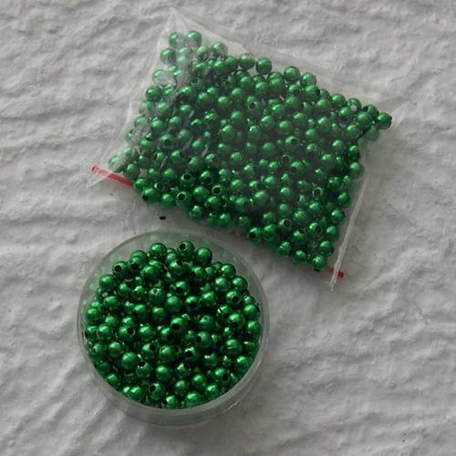 Lot de perles rondes 4 mm. bleu métalisé 