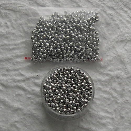Lot de perles rondes 3 mm. couleur argent 