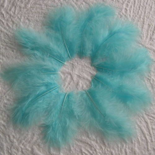 Lot n° 527 - lot de 10 plumes teintées de marabout 6 - 8 cm. 