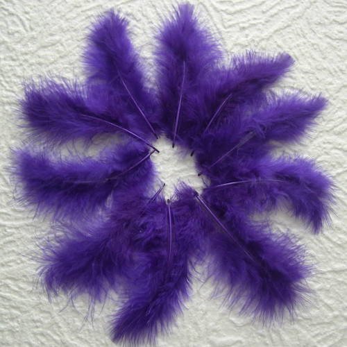 Lot n° 510 - lot de 10 plumes de marabout teintées 11 - 12 cm. 