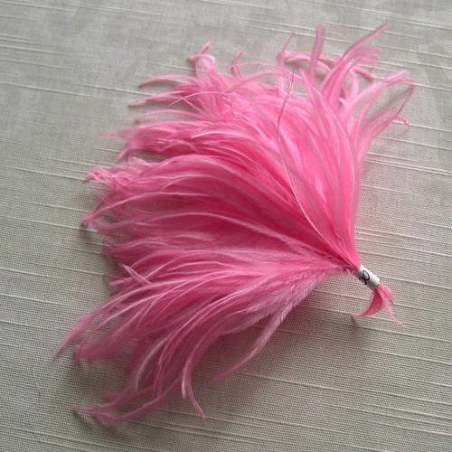 Lot n° 407 - plumes d'autruche de couleur rose 