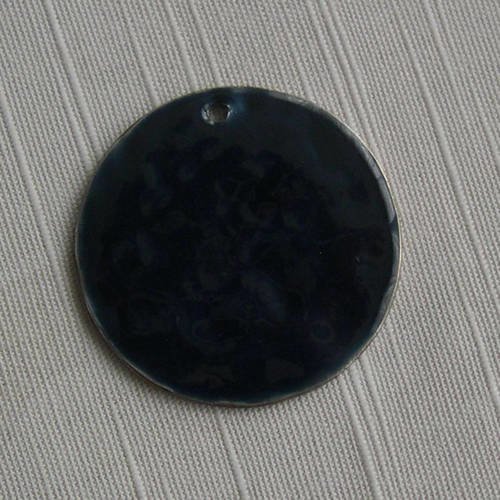 Grand sequin rond en metal emaiilé 