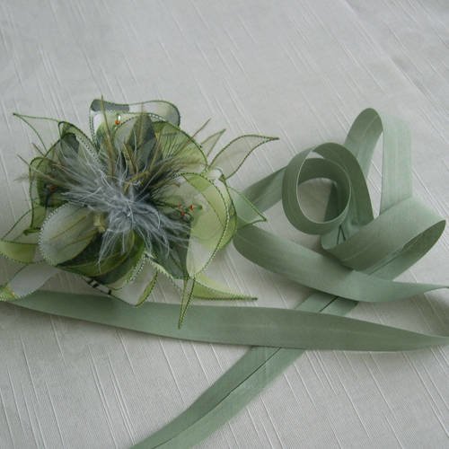 Biais large en coton vert clair uni 