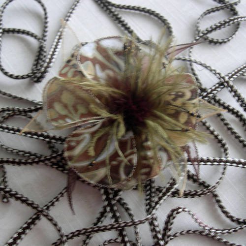 Cordon tressé en coton marron et  blanc 