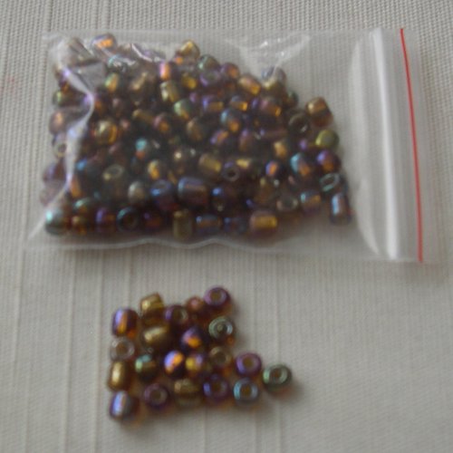 Lot de 10g. de grosses perles de rocaille 4 mm. camel pétrole