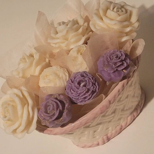 Superbe bouquet de fondants parfumés blanc et or