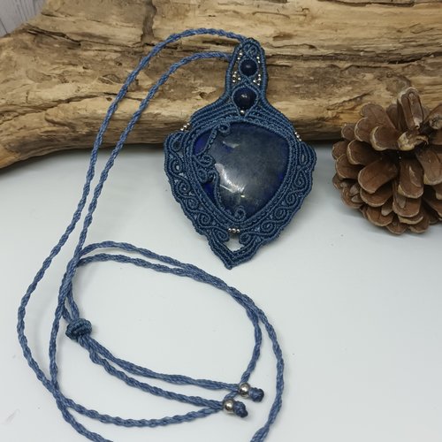 Pendentif en lapis lazuli
