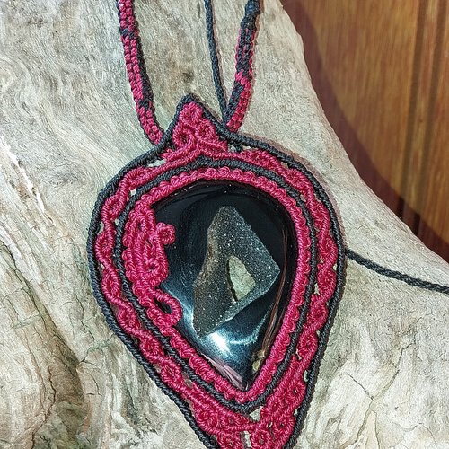 Pendentif en onyx drusy