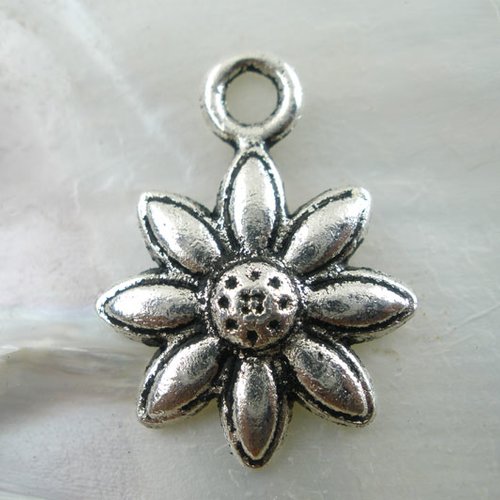 5 breloques fleur métal argenté 20 x 15mm