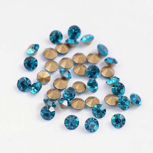 Strass conique bleu clair dim: 2.3/2.4 mm (environ 1440 pieces)