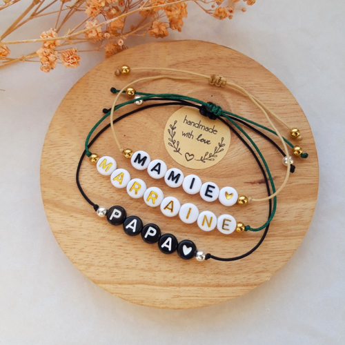 Bracelet personnalisé en perles lettres sur cordon réglable