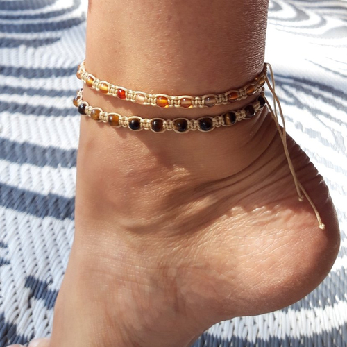 Bracelet de cheville perles naturelles et macramé : plusieurs pierres au choix, réglable