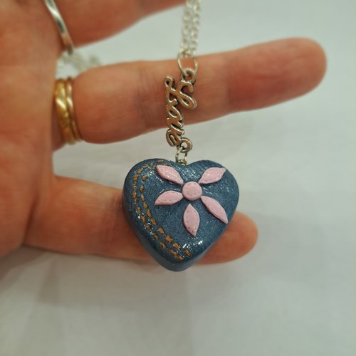 Collier sautoir cœur