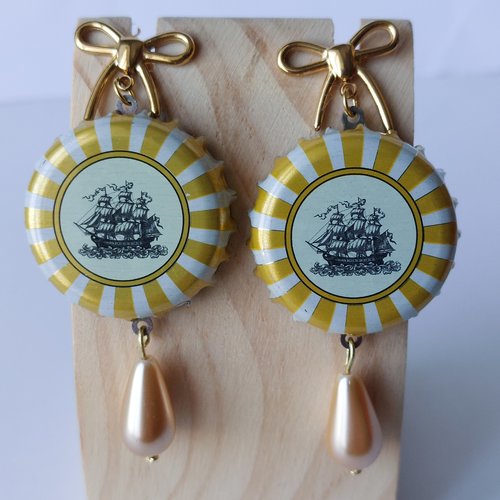 Boucles d'oreilles avec capsule "3 mâts", modèle 2