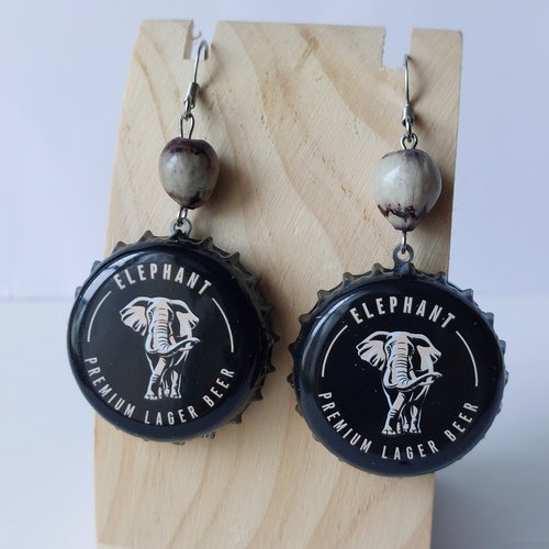 Boucles d'oreilles avec capsule "africa"