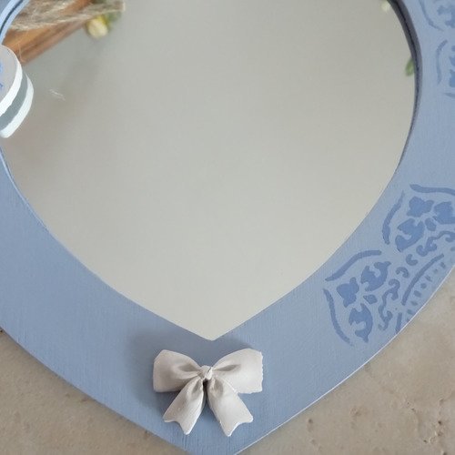 Miroir Mural Déco Forme Coeur Love – Occasion Bon État, Thème Romantique