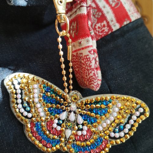 Porte-clés papillon/bijou de sac en perles de diamants 